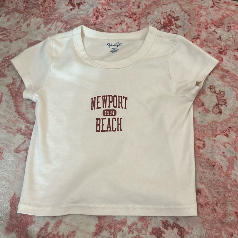 Brandy Melville baby tee